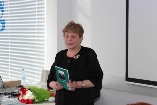 Т. А. Векшина (в прошлом специалист отдела информационного обеспечения филиала ООО «Газпром ВНИИГАЗ в г. Ухте»). Т. А. Векшина (в прошлом специалист отдела информационного обеспечения филиала ООО «Газпром ВНИИГАЗ в г. Ухте»)