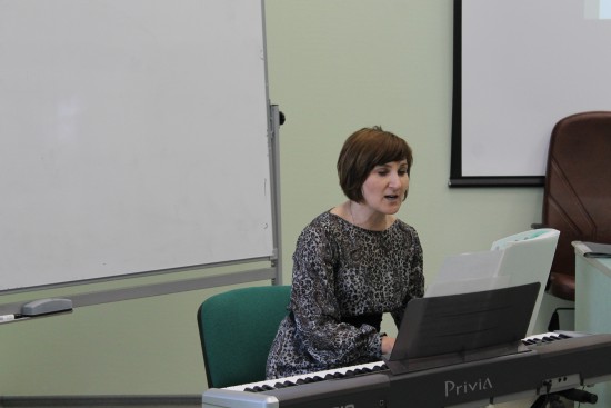 Т. Р. Безгодова исполняет песню Последний ковчег